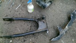 Swinging arm needs welding - wish i could weld.jpg