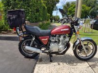 GS1000L Right.jpg