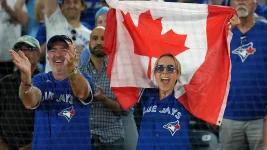 Blue-Jays-crowd-at-Rogers-Centre.webp