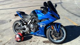 blue-suzuki-gsx-8r-91190d461ce03657b8ebc9a1a8cb413f.jpg